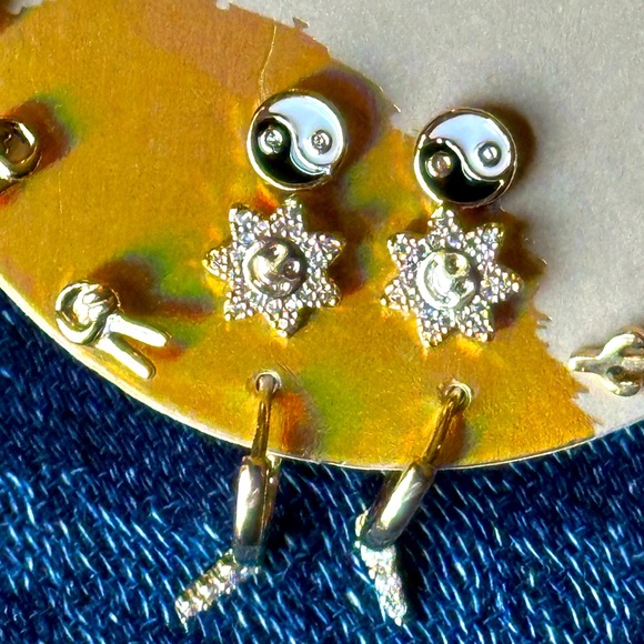 Anthropologie 70's Icon Post Earrings, Set of 7 NWT - Picture 4 of 8